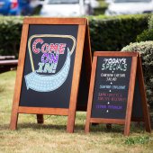  Blackboards & Signs