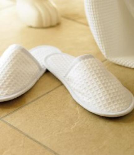 Towel City Waffle Slippers - White - 4-7